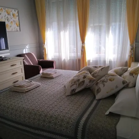 My Home, With Free Secure Parking סטרה זגורה