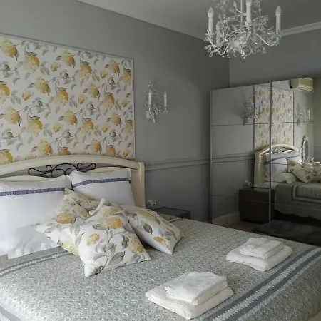 My Home, With Free Secure Parking Apartament